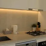 Spectacular Views Of Cbd By Fv With Free Car Park Apartment Brisbane