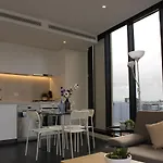 Spectacular Views Of Cbd By Fv With Free Car Park Brisbane