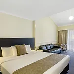 Toowong & Aparthotel 3*