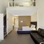 Toowong & Aparthotel