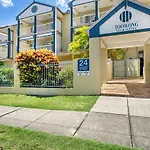 Toowong Inn & Suites