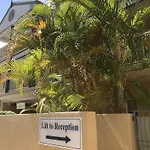Toowong & Aparthotel