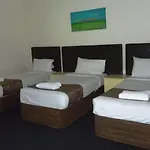 Toowong & 3*