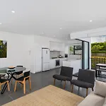 Oxford Steps - Executive 2Br Bulimba Apartment Across From The Park On Oxford St