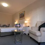 Benson Court Motel