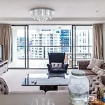 Sky River Cbd Apartment