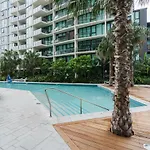 Minimalist & Warming Apt - Close To Cbd And Valley