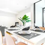Homely Apartment In South Brisbane