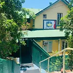 Yellow Submarine Backpackers