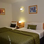Motel Airport 4*
