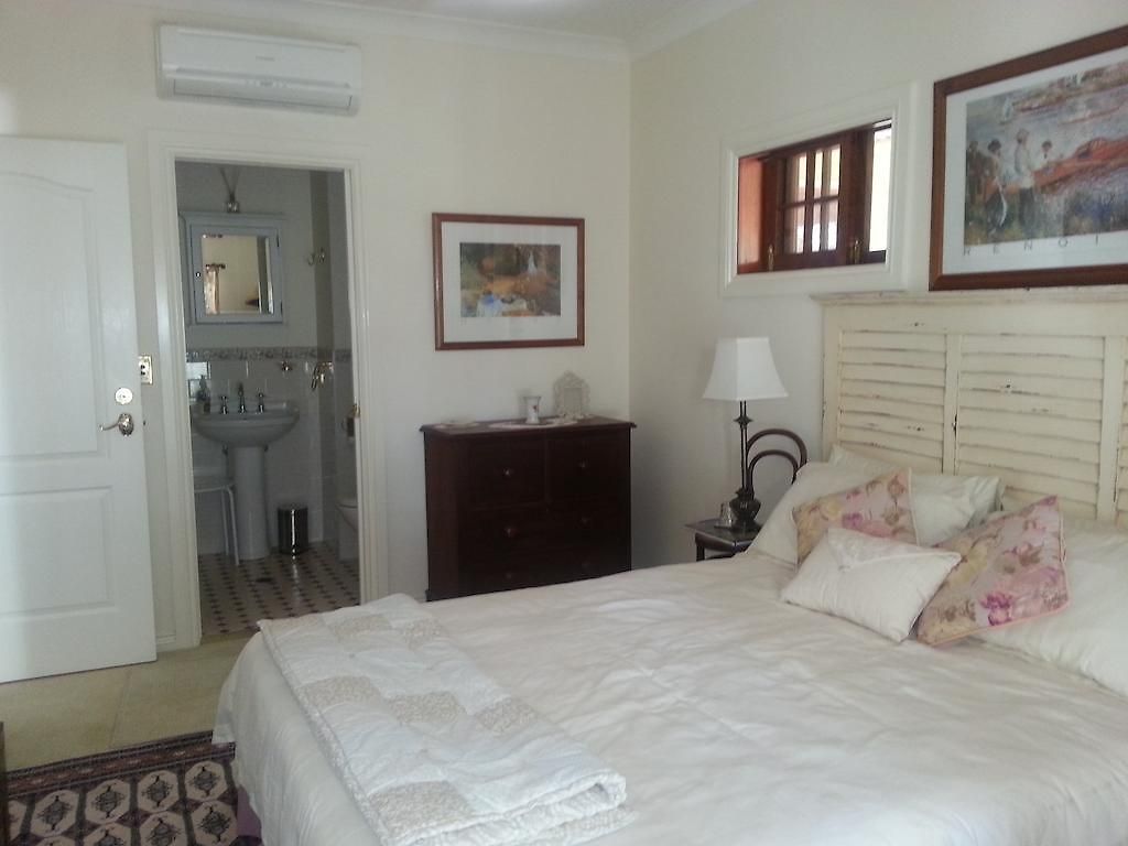 Grove Manor Guest house