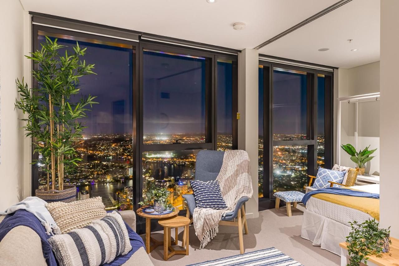 Apartment Hamptons Retreat On Level 77 In Skytower Brisbane
