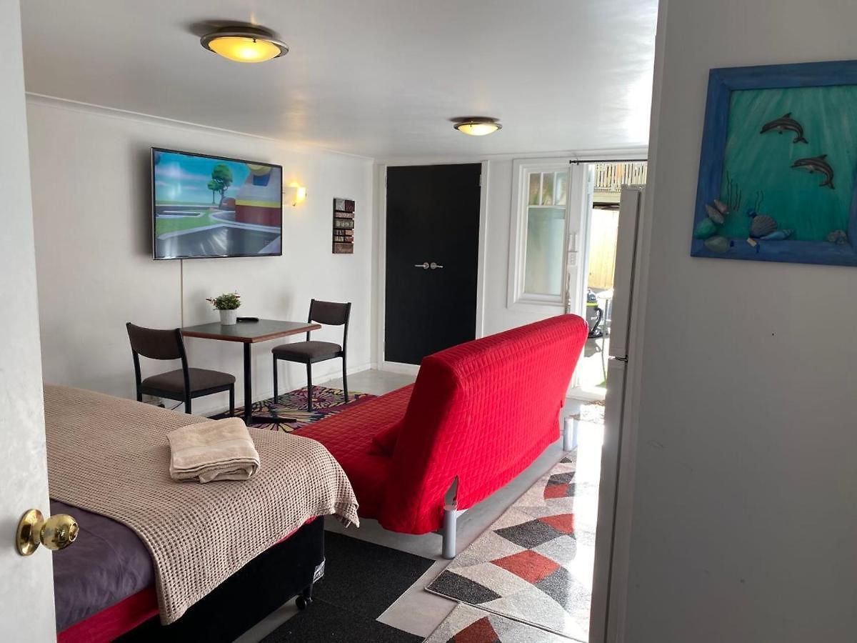 Guest house Cosy Units Convenient Fit All Needs *