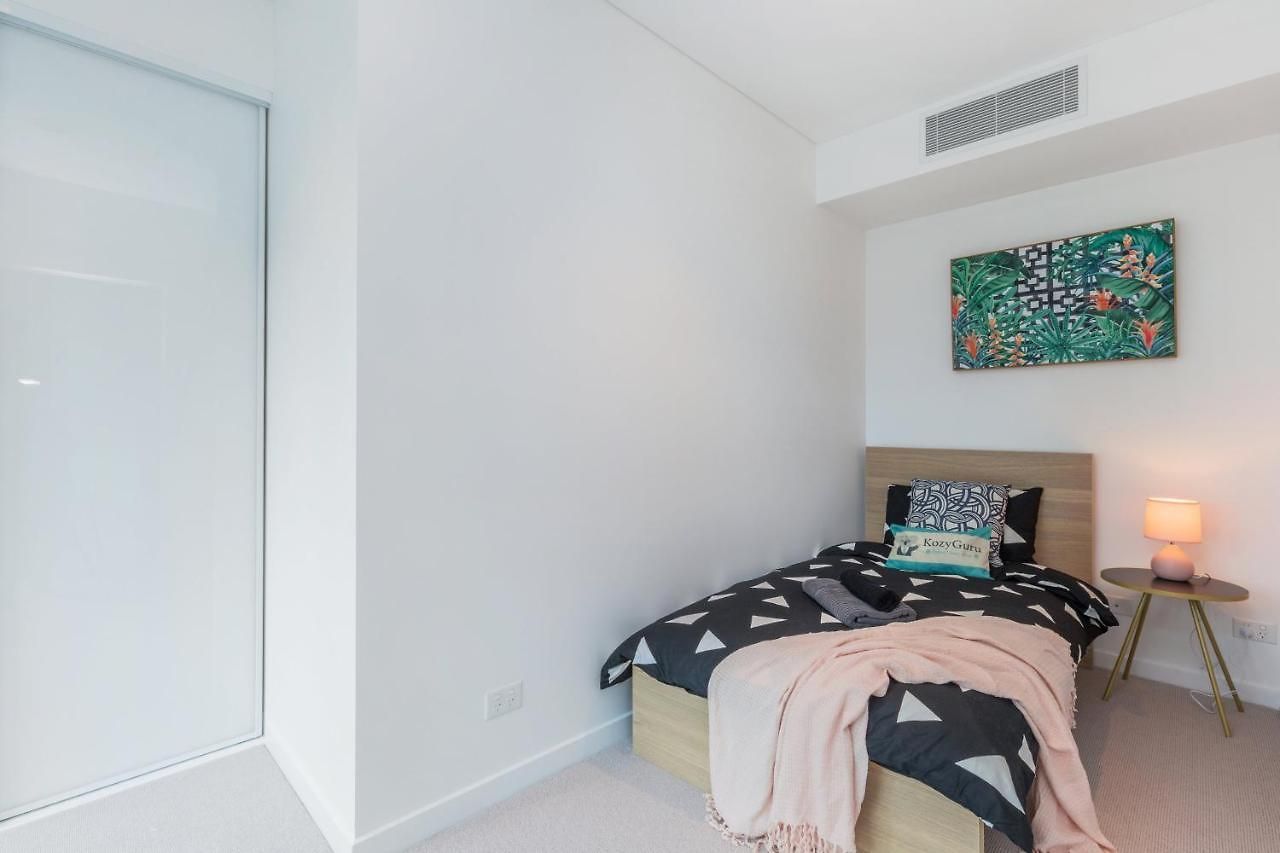Kozyguru Skytower Cbd 2 Bed Qbn222-1815 Apartment Brisbane