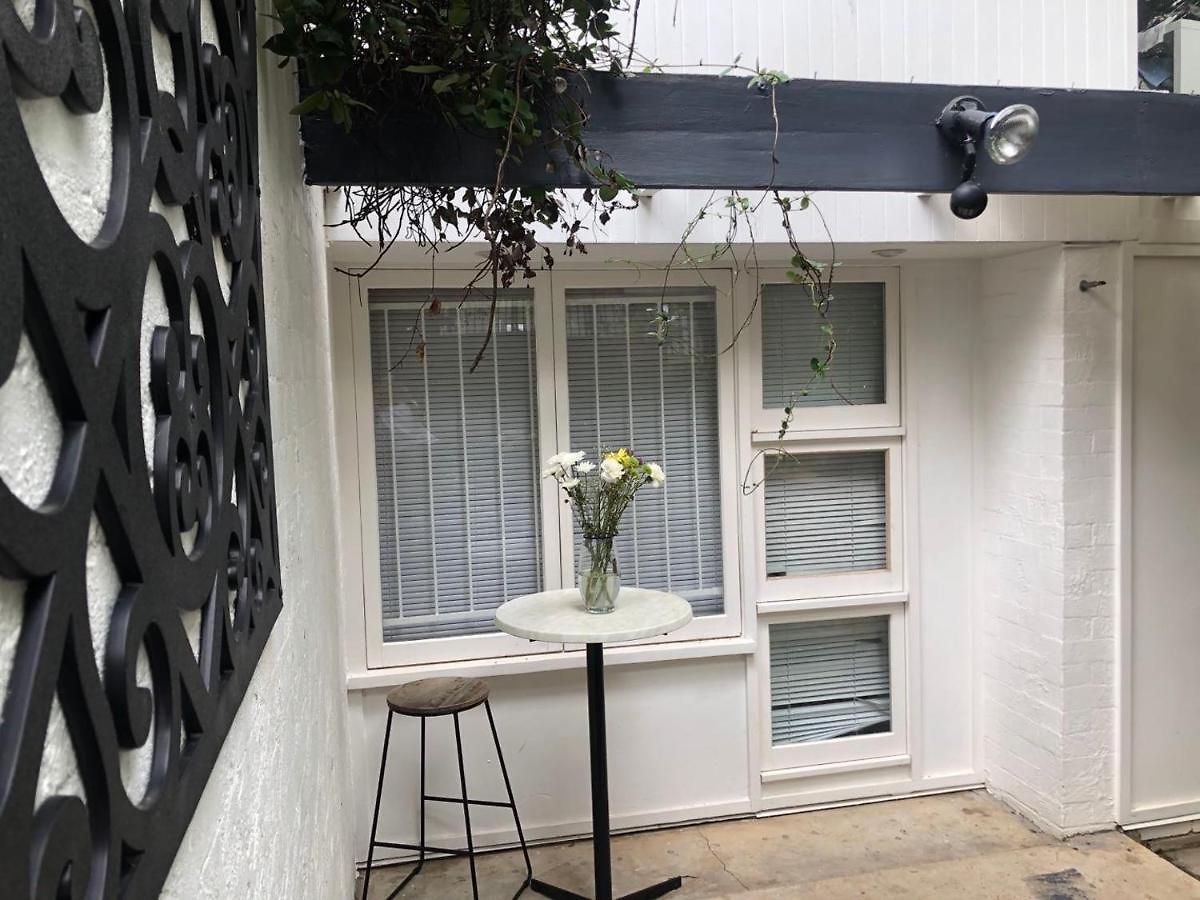 Guest house Cosy Units Convenient Fit All Needs Brisbane