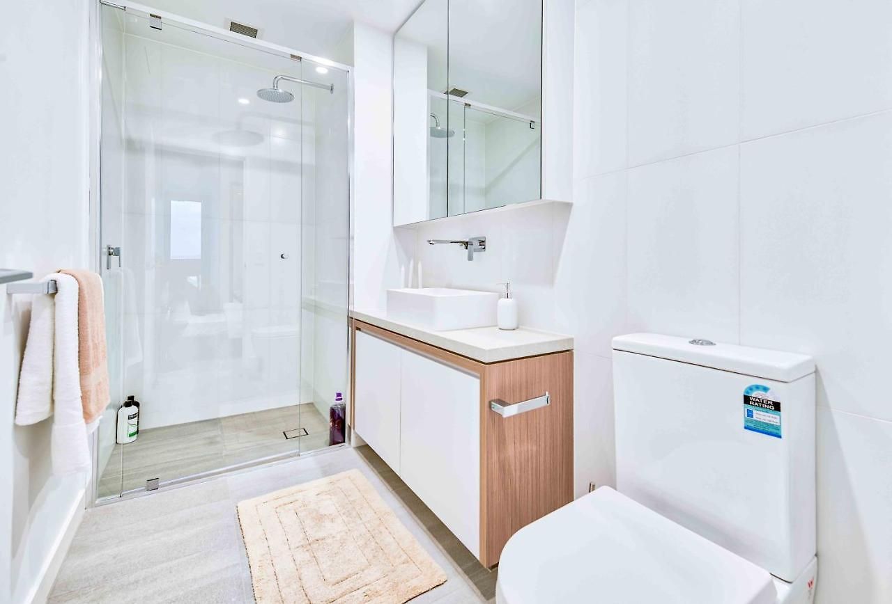 Apartment Kozyguru Fortitude Valley High Level 2 Bed + Free Parking Qfv179-2612 *