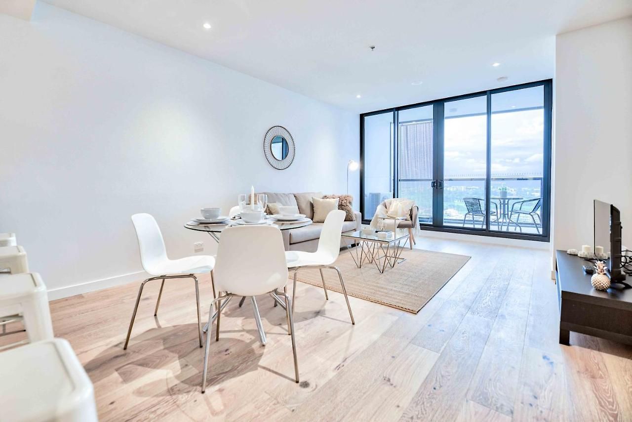 Kozyguru Fortitude Valley High Level 2 Bed + Free Parking Qfv179-2612
