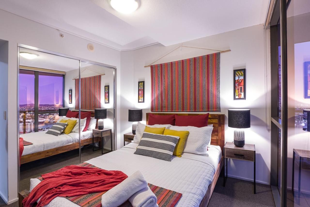 African Escape On Level 38 Apartment