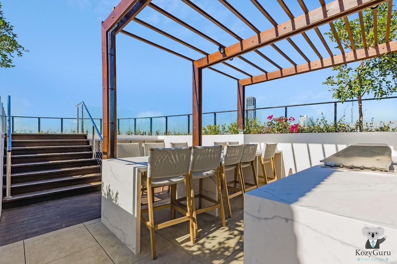 Kozyguru Fortitude Valley Style 2 Bed Free Parking Qfv211-1601 Brisbane