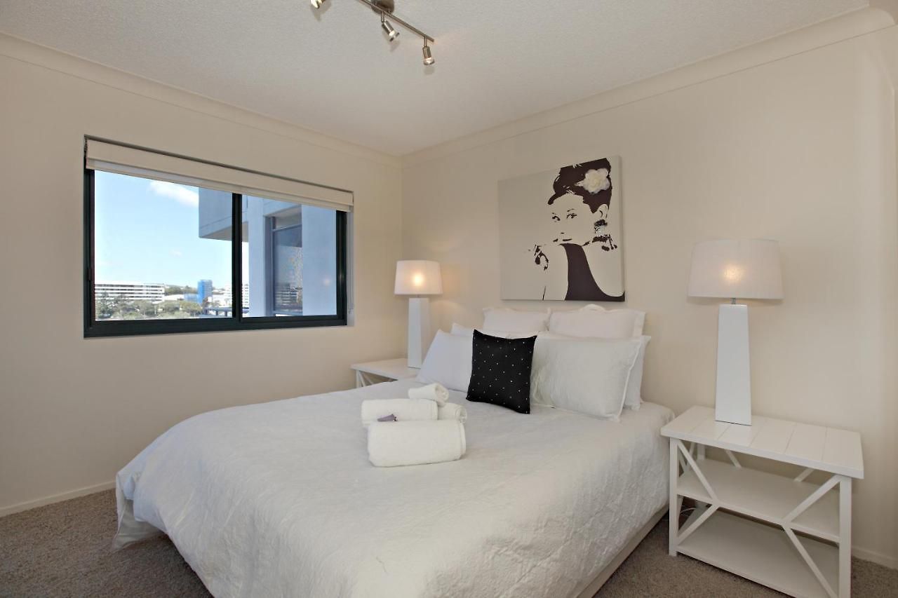 On The Park 5* Brisbane