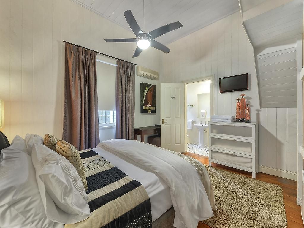 One Thornbury Bed & Breakfast