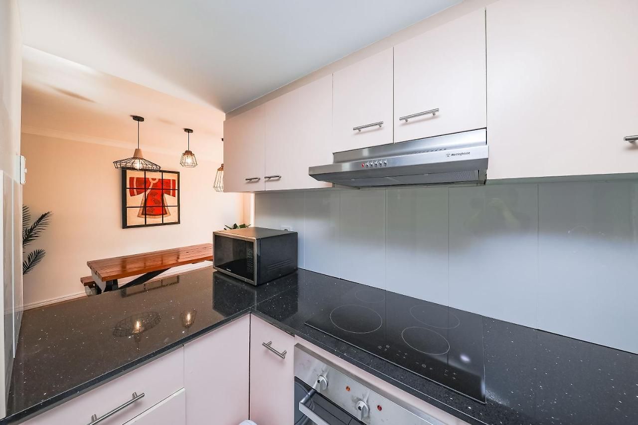 Eight Mile Plains Business Or Holiday Like Home Guest house