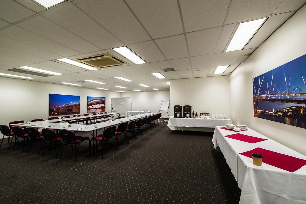 George Brisbane, Independent Collection By Evt Hotel Brisbane