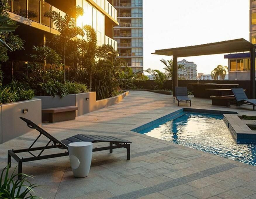 Southbank With Pool Cbd Hosted By Homestayz Brisbane