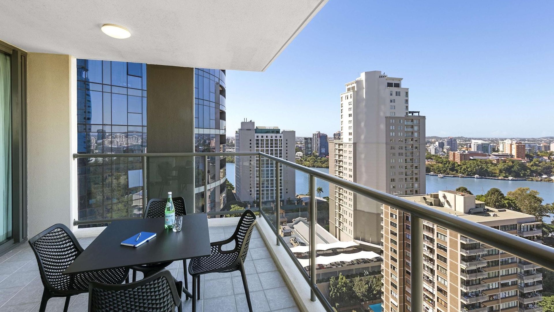 Oaks On Margaret Aparthotel Brisbane