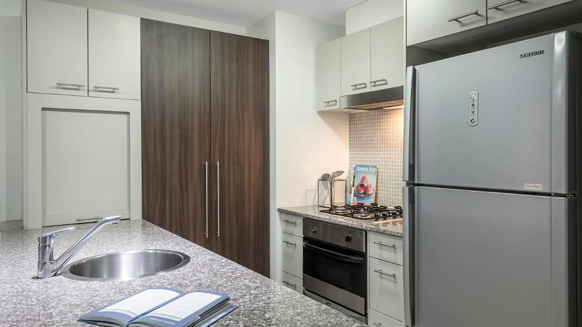 Oaks Aurora Aparthotel 4*