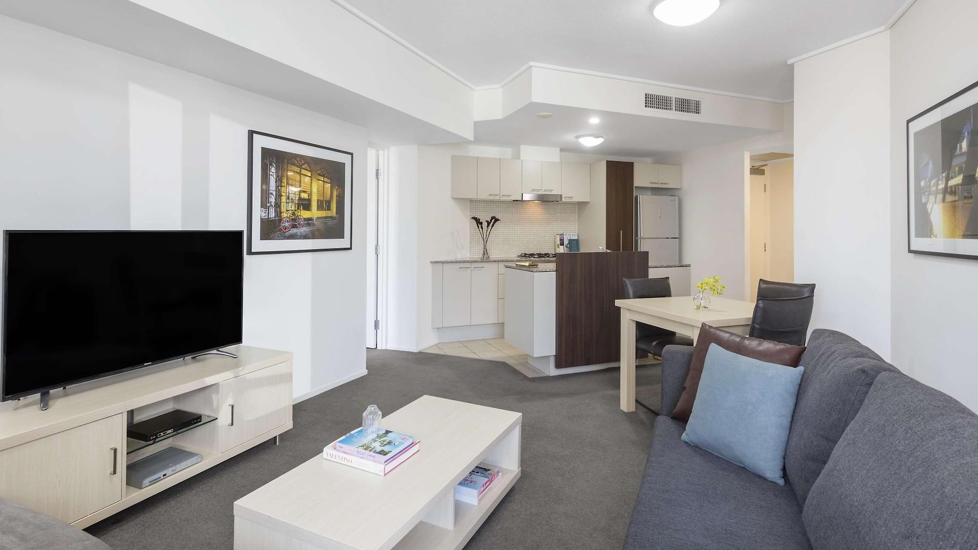Aparthotel Oaks Aurora 4*