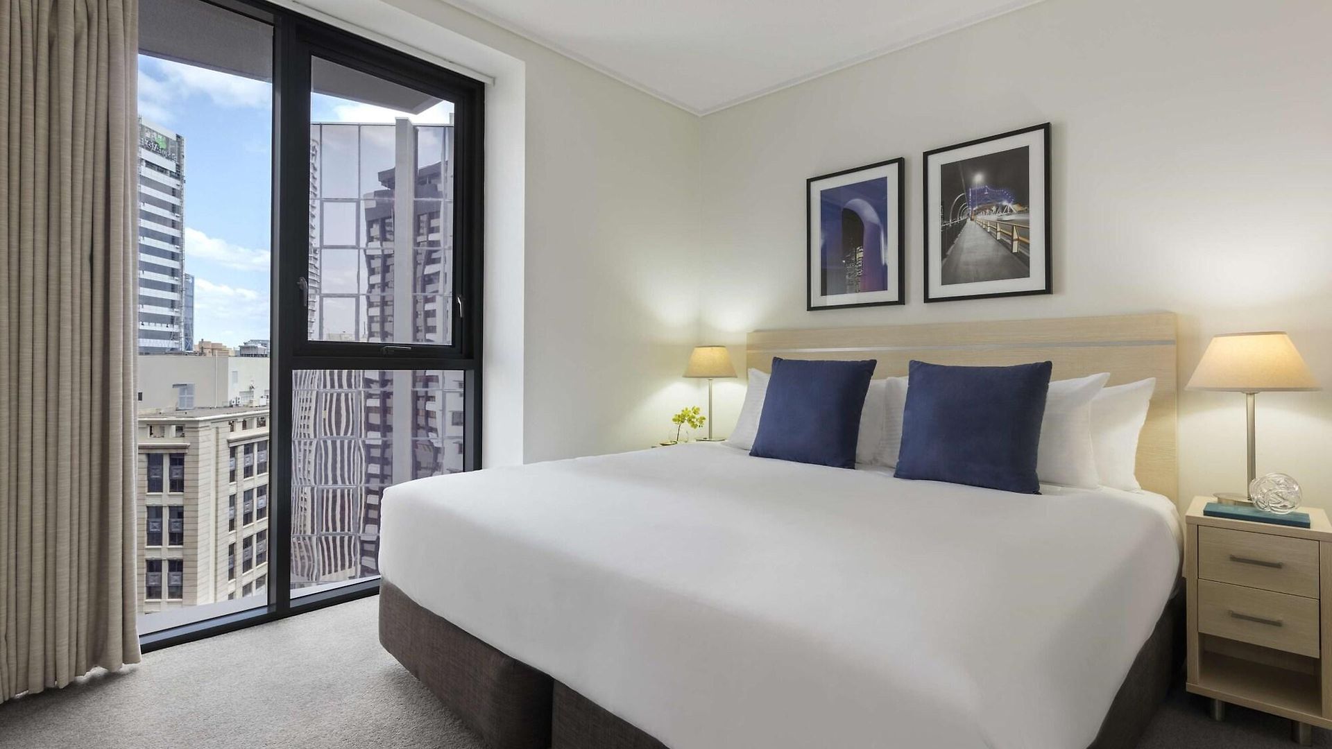 Oaks Aurora Brisbane