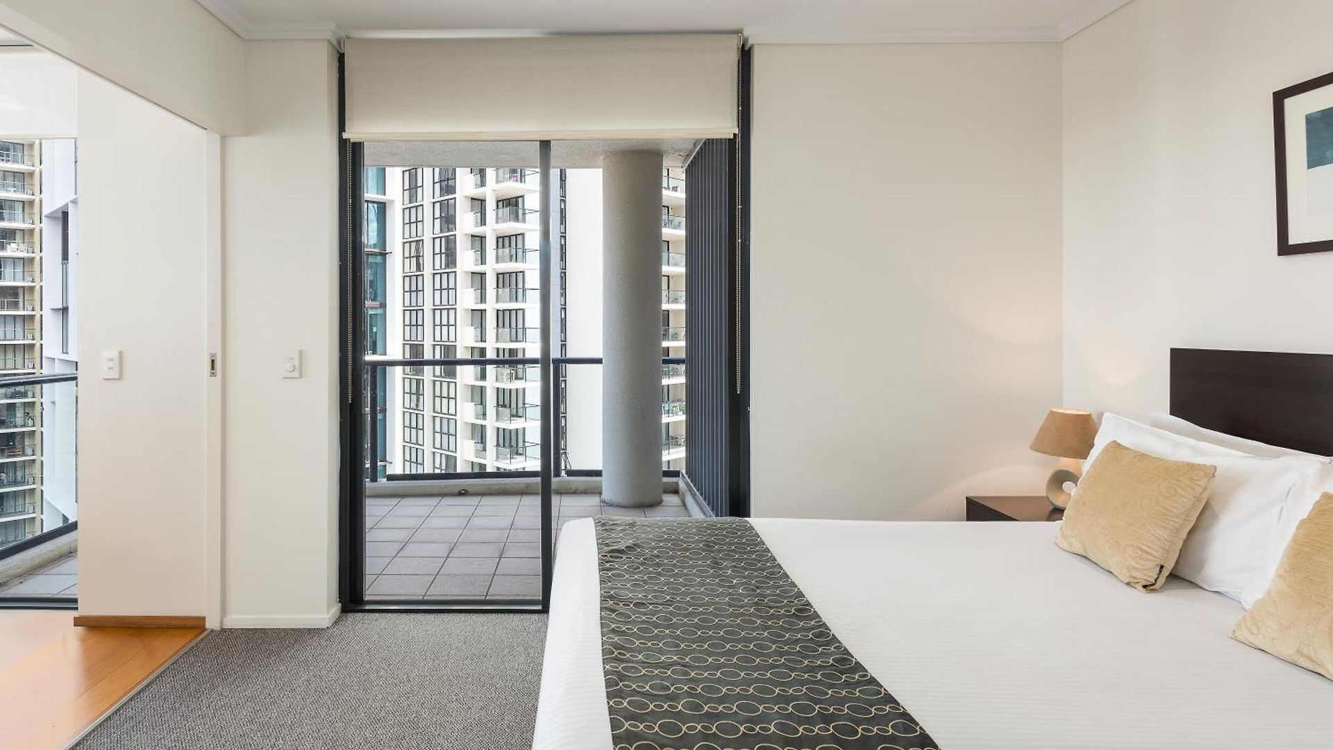Aparthotel Quest River Park 5*