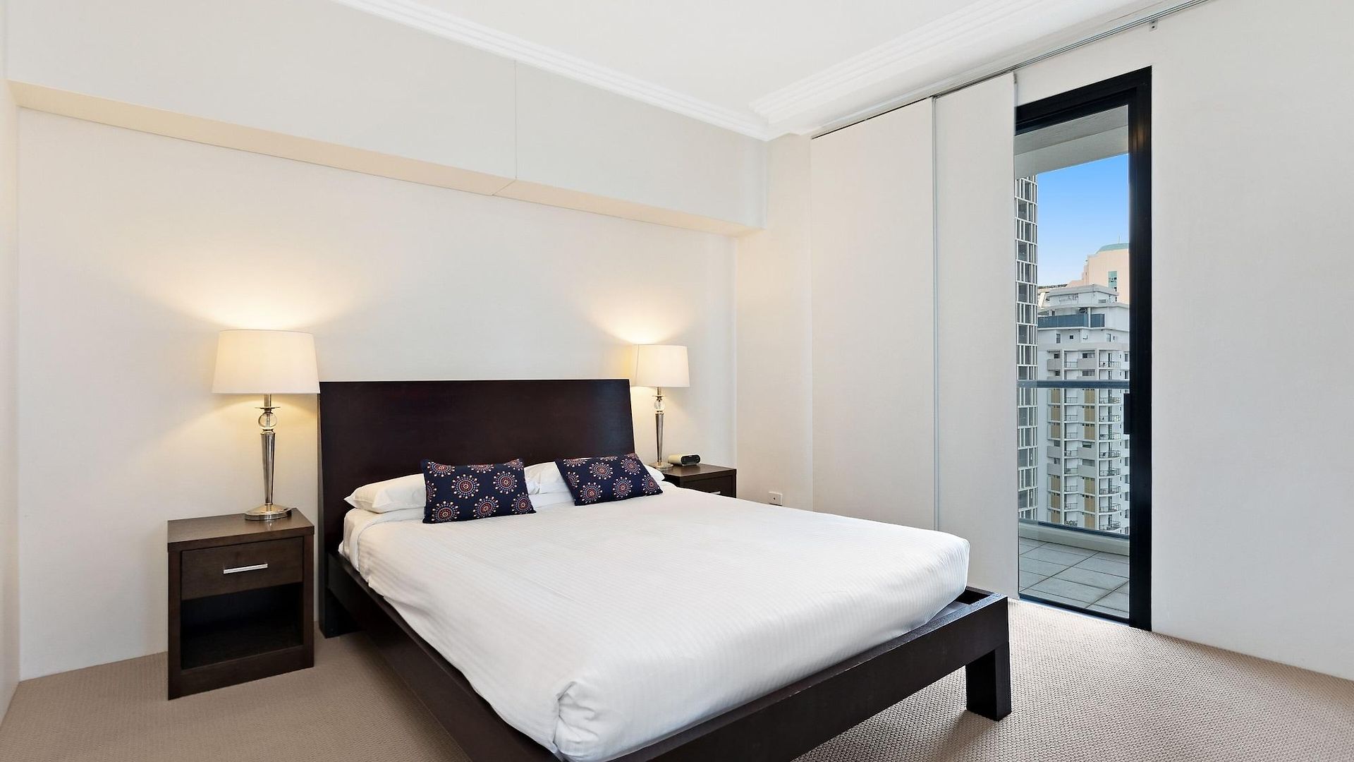 Republic Aparthotel 4*