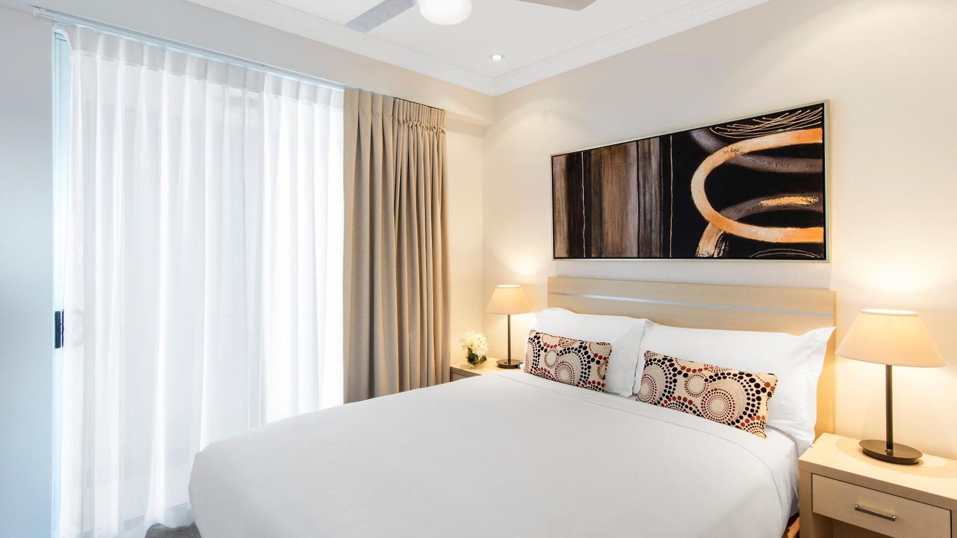 Aparthotel Oaks Mews 4*