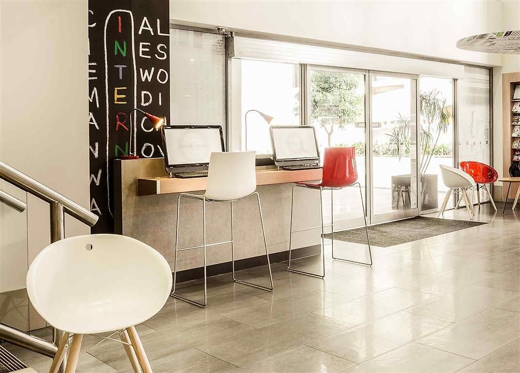 Indigo Centre By Ihg Hotel 5*