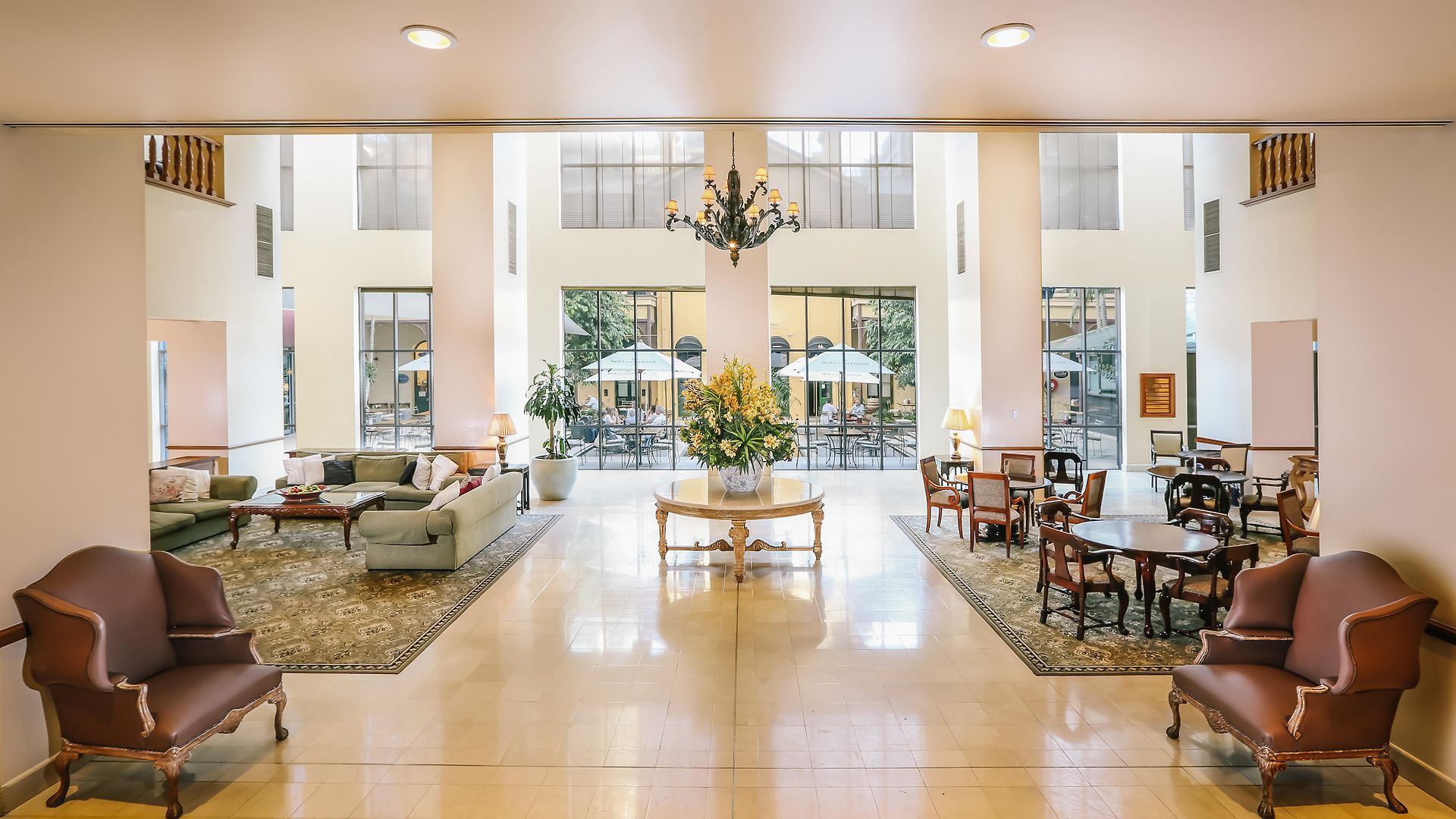 Stamford Plaza Hotel 5*