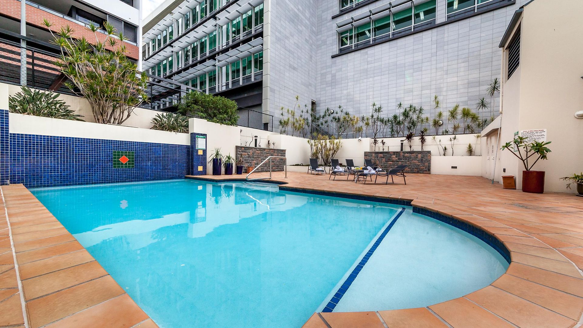 West End 4* Brisbane