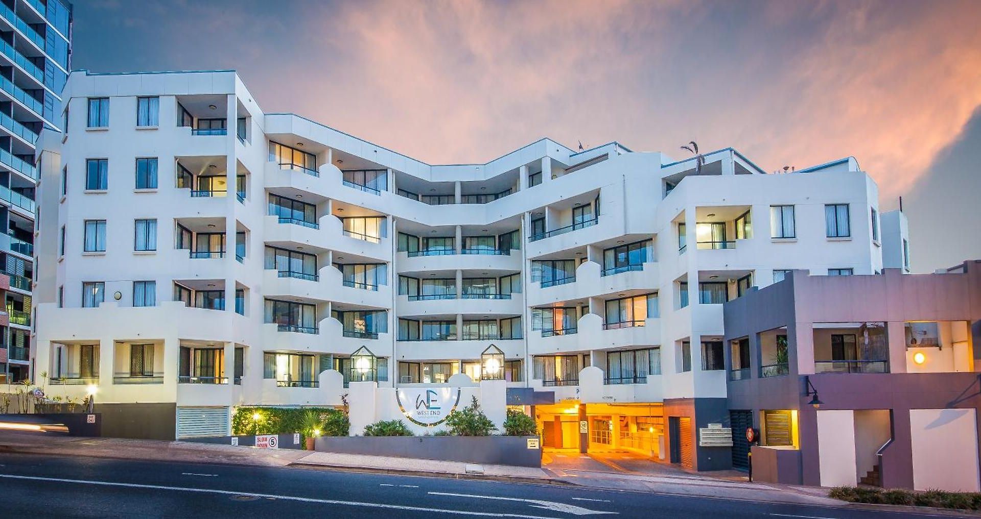 Aparthotel West End