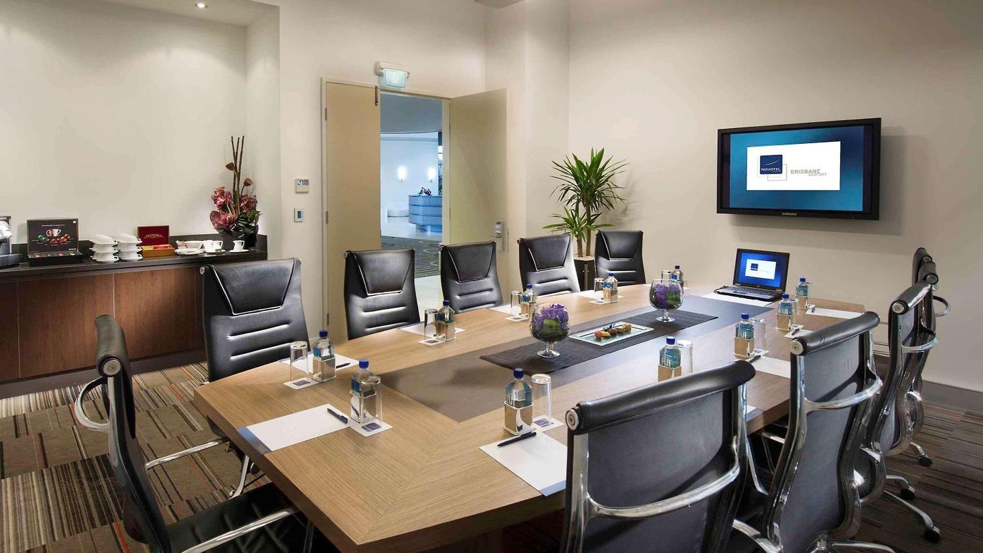 Novotel Airport Hotel 5*