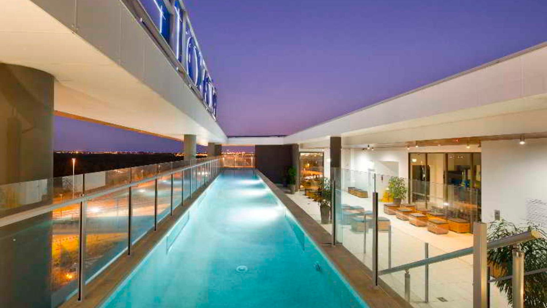 Hotel Novotel Airport 5*