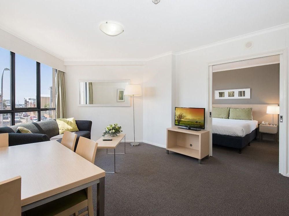 Adina Aparthotel 4*