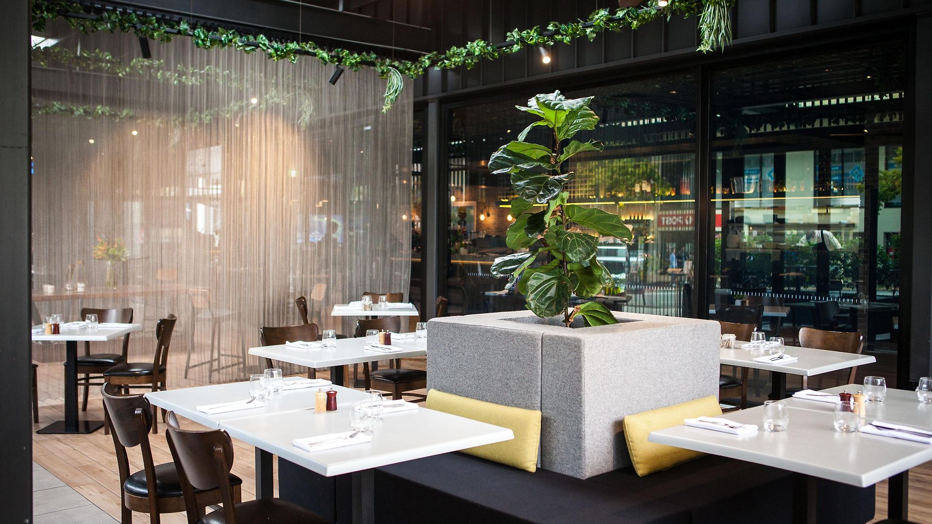 The Johnson - Art Series 4* Brisbane