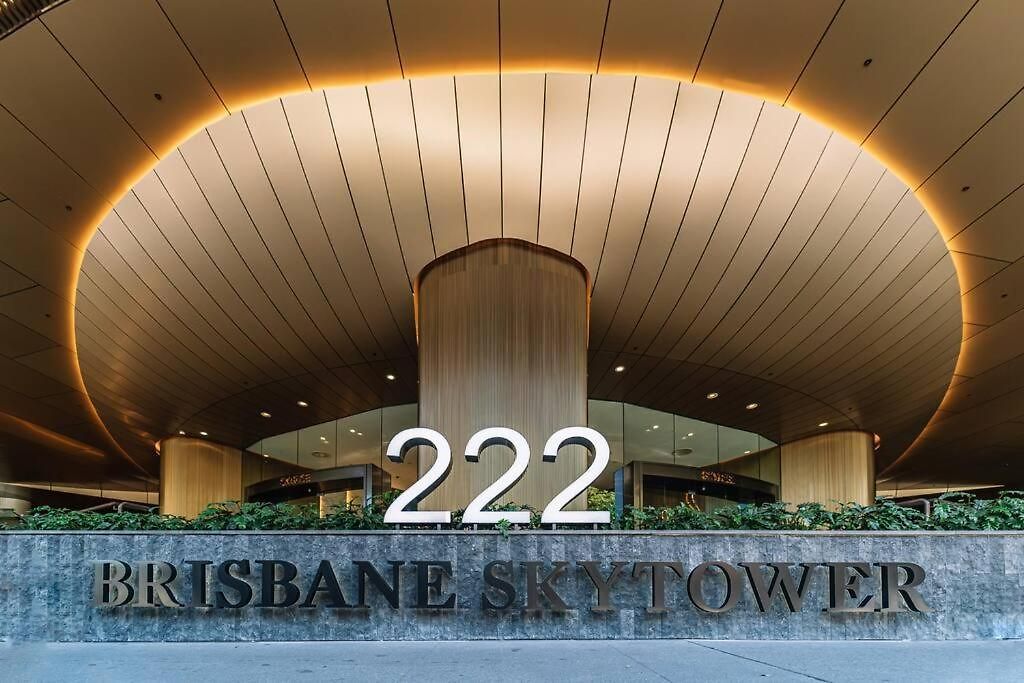 Amazing &river Views 60th Level Skytower 3 Bedrooms&free Parking Apartment *