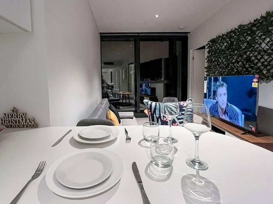 Amazing 2 Bedroom In Cbd C15 Apartment Brisbane