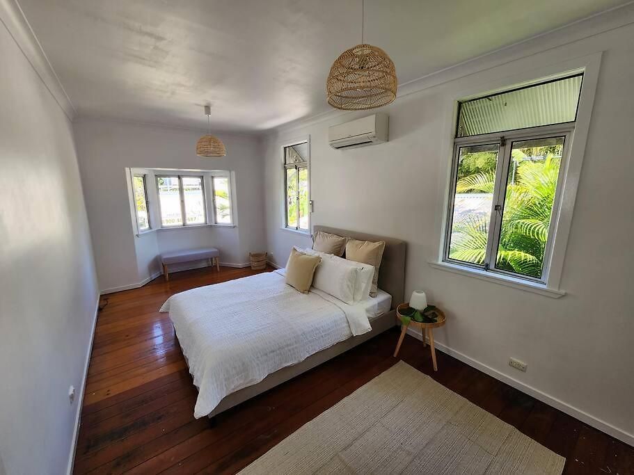 Classic Queenslander With Pool & Yard Brisbane
