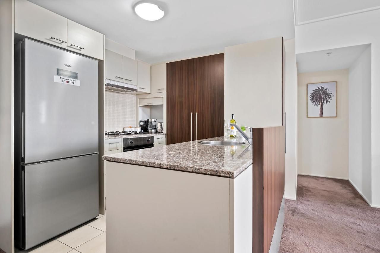 Apartment Break Panoramic River Views Free Parking