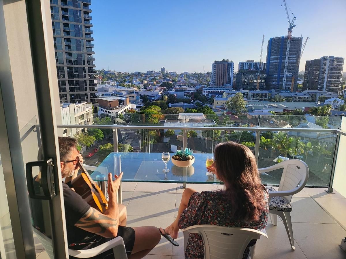Apartment Light In Amazing Location Brisbane