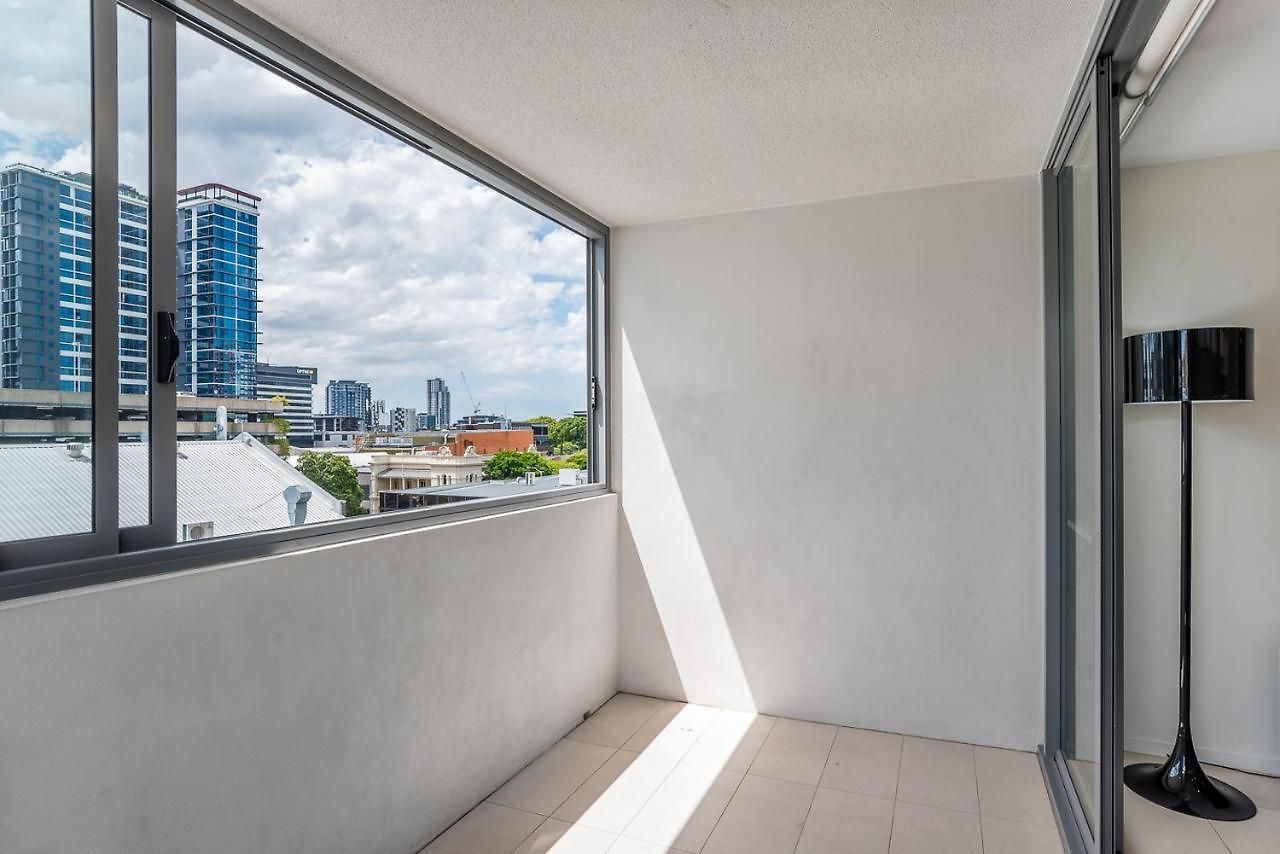 Comfort Two Bedroom With Free Parking In Valley Apartment *