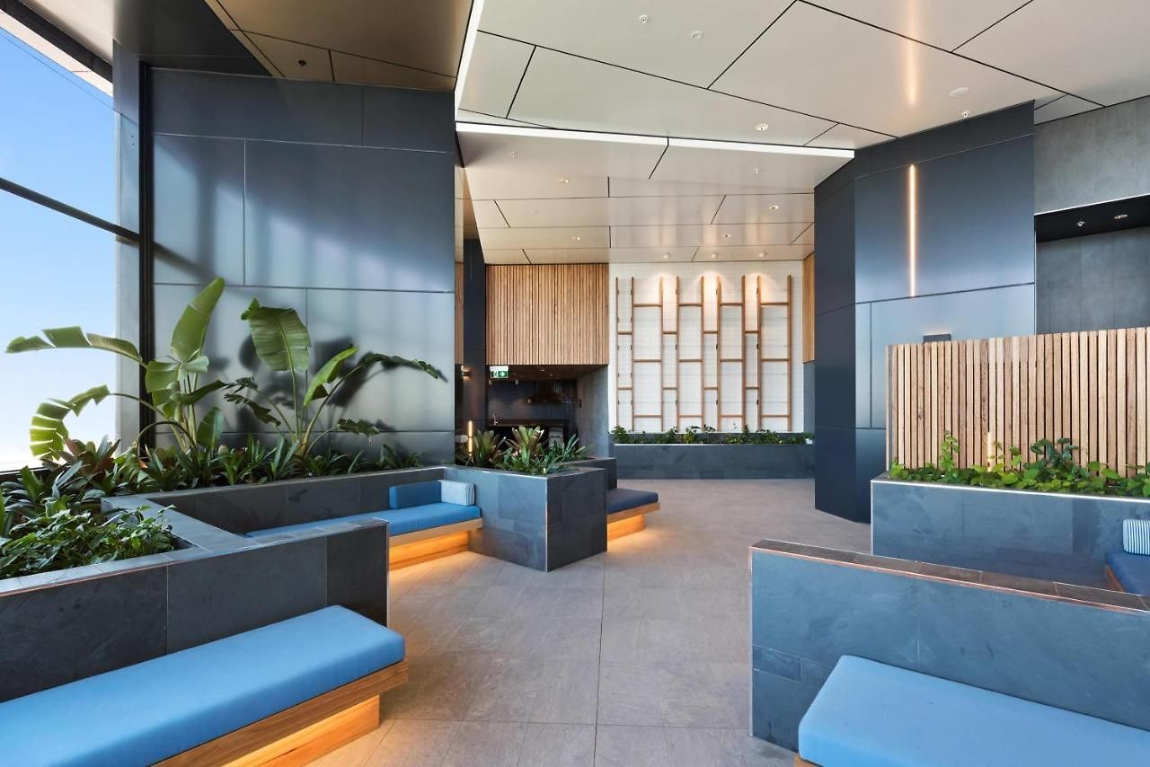 Cbd Cozy 2beds At Tallest Building With Free Parking Apartment Brisbane